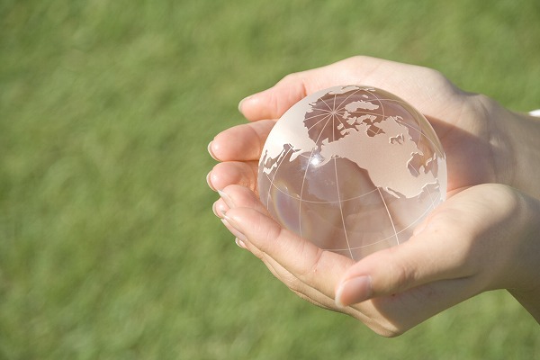 大切な地球 ボール 地球儀 透き通った 透明のフリー写真素材 無料画像素材のプロ フォト M