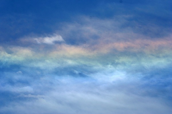 空 彩雲 虹色のフリー写真素材 無料画像素材のプロ フォト Sor0011 007