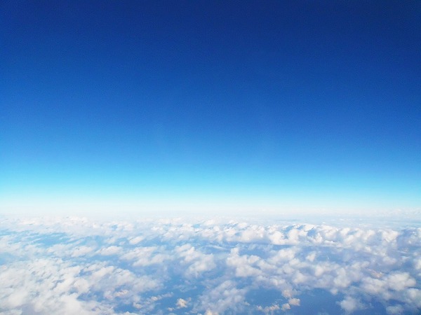 青空と雲 地球 水平線のフリー写真素材 無料画像素材のプロ フォト Sor00 024