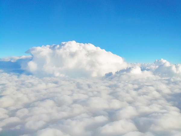 上空の青空 入道雲のフリー写真素材 無料画像素材のプロ フォト Sor0100 024